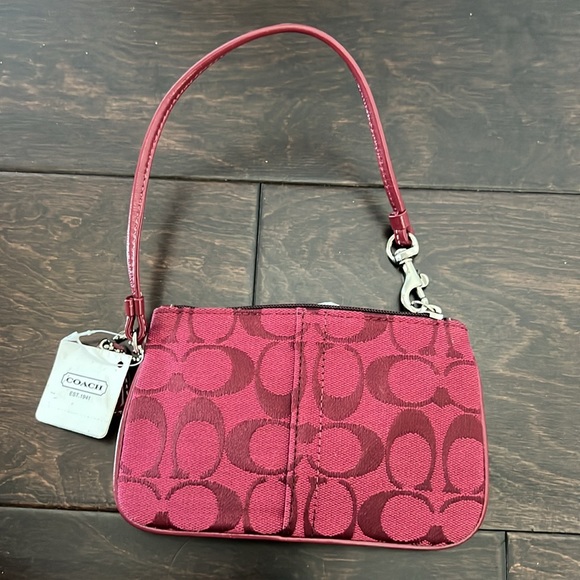 Coach monogram logo maroon wristlet - Picture 7 of 9